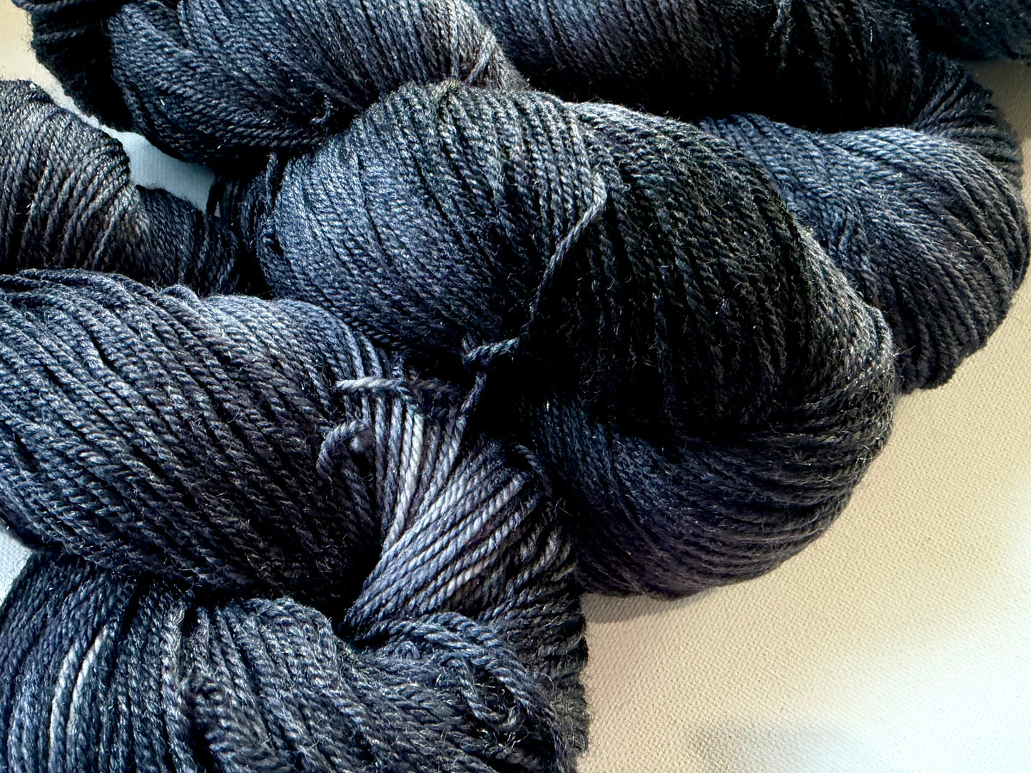 All that Glitters | Fingering | SW Merino, Gold Stellina
