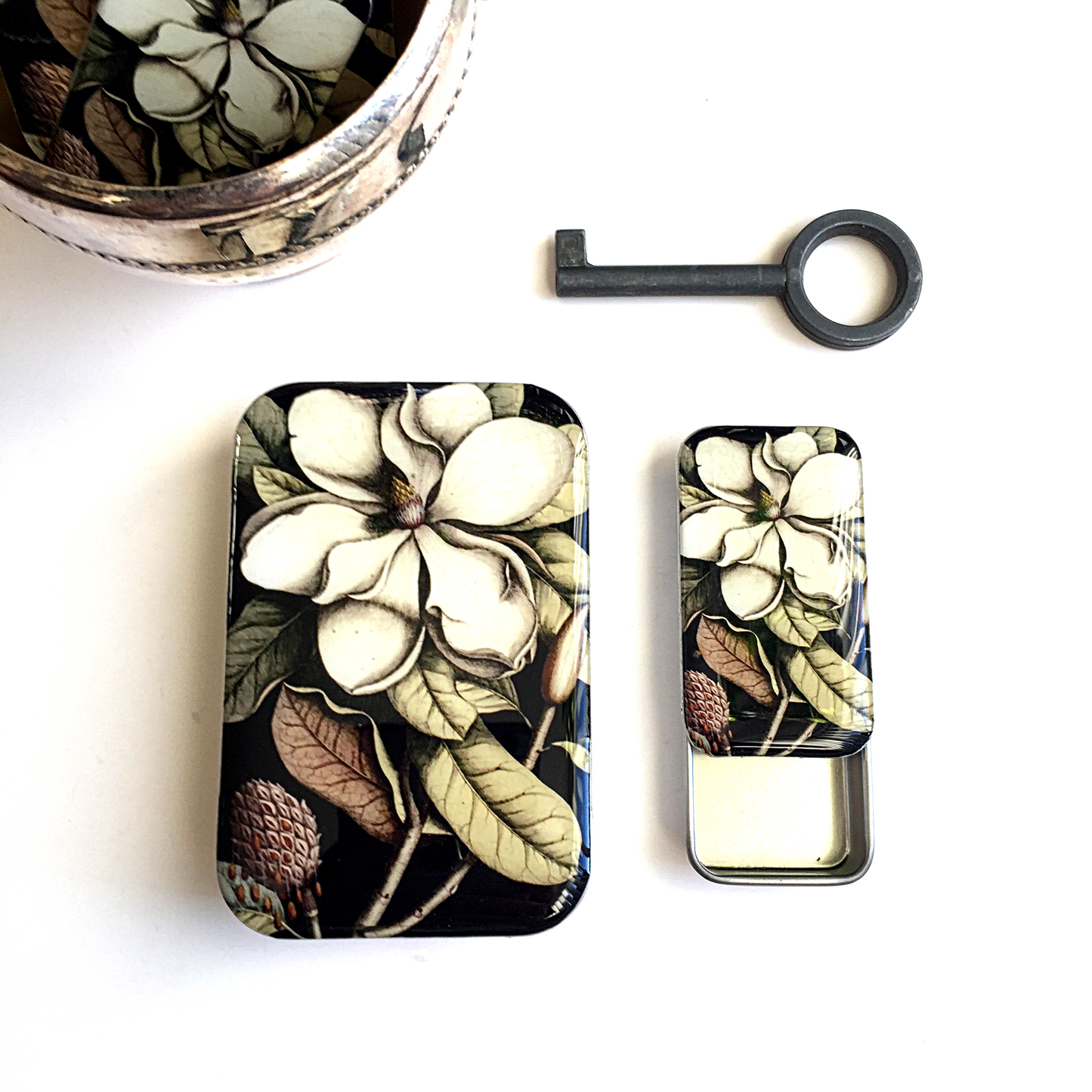Magnolia Tin