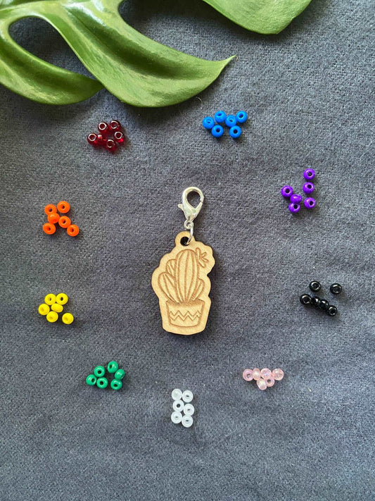 [variant.metafields.custom._variant_title_] 10mm Progress Keeper & Stitch Marker Set | Cactus | Green