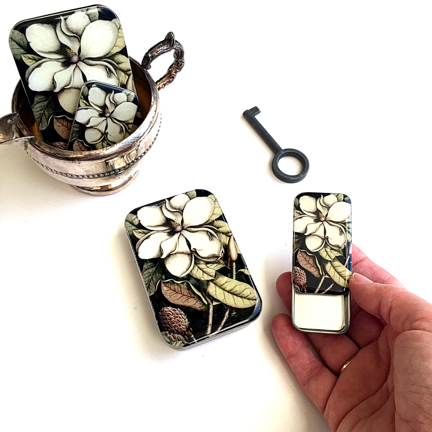 Magnolia Tin