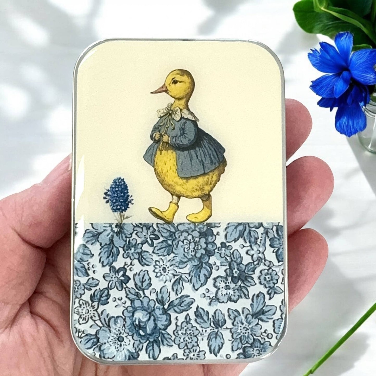Duck and flower | Notions Tin (Small)