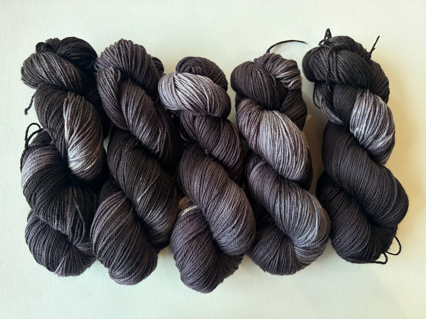 Nearmere | Fingering | SW Merino, Faux Cashmere