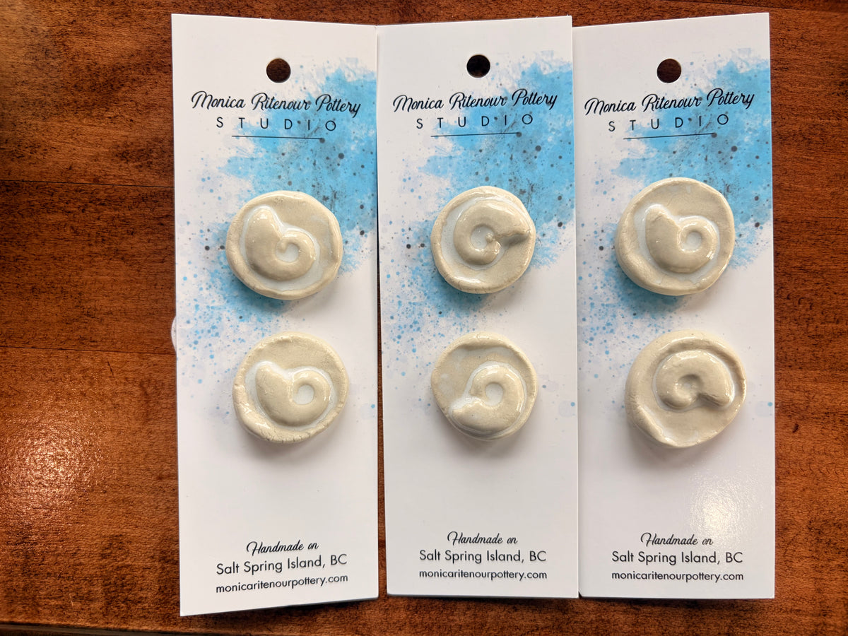 Shell Swirl Shank Buttons | 1 1/4”