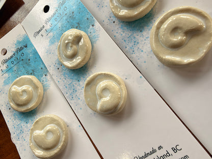 Shell Swirl Shank Buttons | 1 1/4”