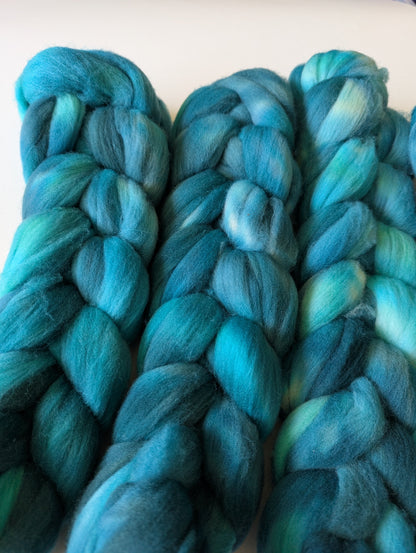Hand Dyed Targhee 100g